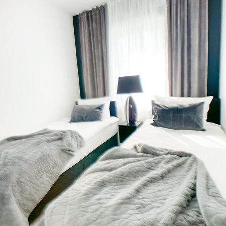 M-Style 02 Apartment Mit Balkon 24H Self-Check-In, Free Parking, Netflix Núremberg Exterior foto