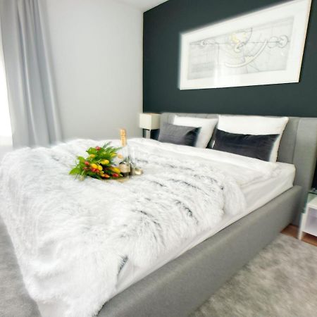 M-Style 02 Apartment Mit Balkon 24H Self-Check-In, Free Parking, Netflix Núremberg Exterior foto
