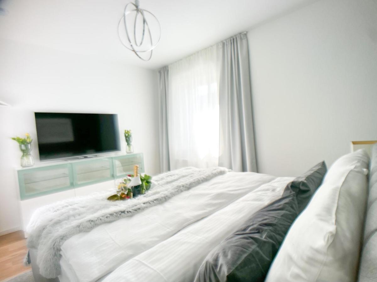 M-Style 02 Apartment Mit Balkon 24H Self-Check-In, Free Parking, Netflix Núremberg Exterior foto