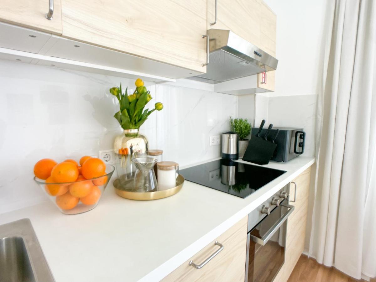 M-Style 02 Apartment Mit Balkon 24H Self-Check-In, Free Parking, Netflix Núremberg Exterior foto