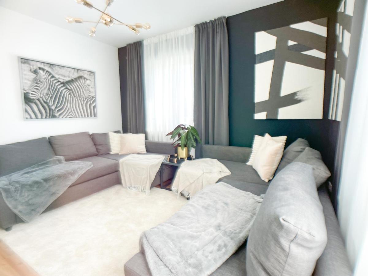 M-Style 02 Apartment Mit Balkon 24H Self-Check-In, Free Parking, Netflix Núremberg Exterior foto